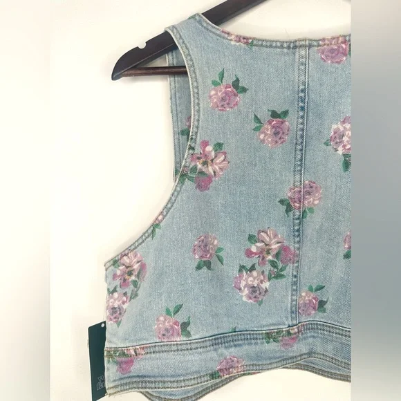 NWT Wild Fable Floral Blue/Pink Denim Crop Top Size XL - Picture 9 of 12